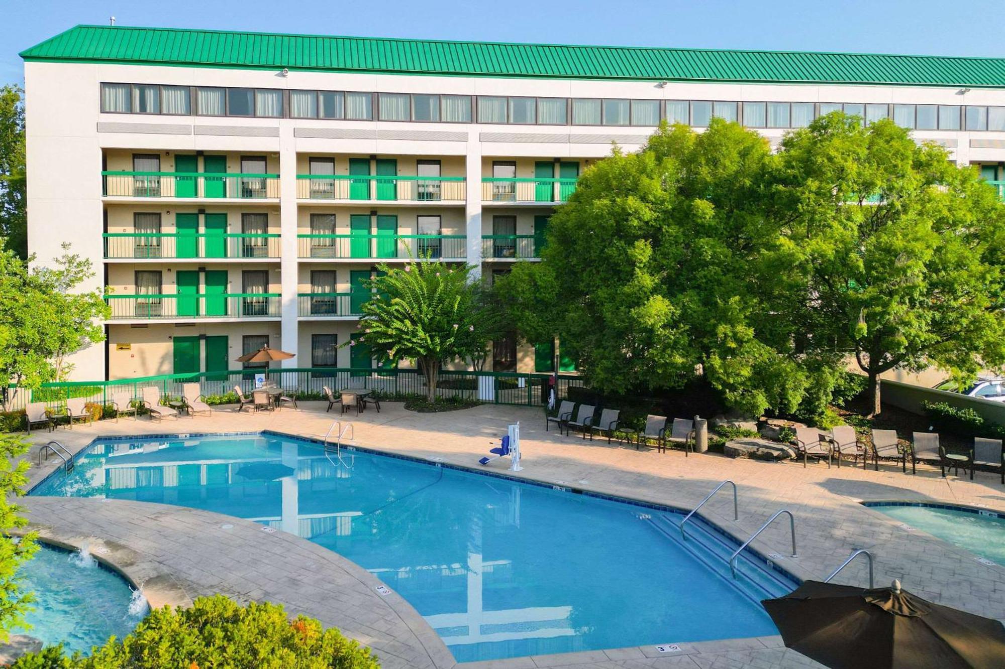 Quality Inn Near The Island Pigeon Forge Exteriér fotografie