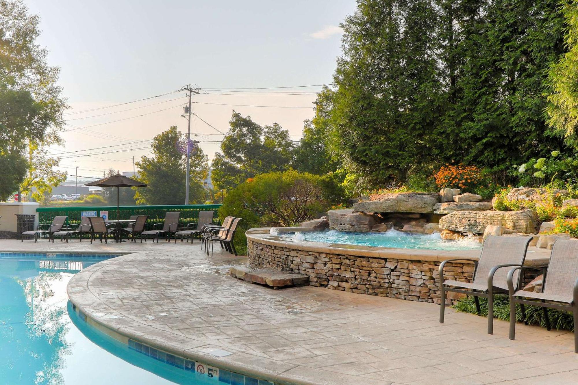 Quality Inn Near The Island Pigeon Forge Exteriér fotografie