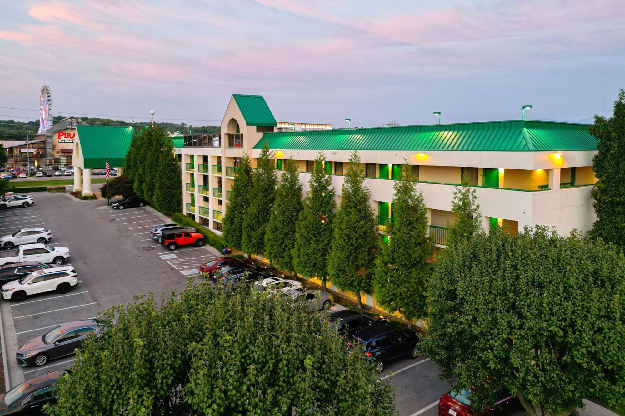 Quality Inn Near The Island Pigeon Forge Exteriér fotografie